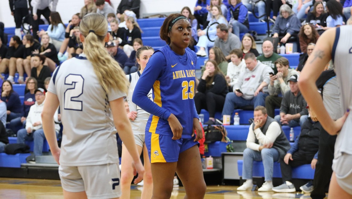 Alowonle Named 1st Team All-America; Longs 3rd Team All-America
